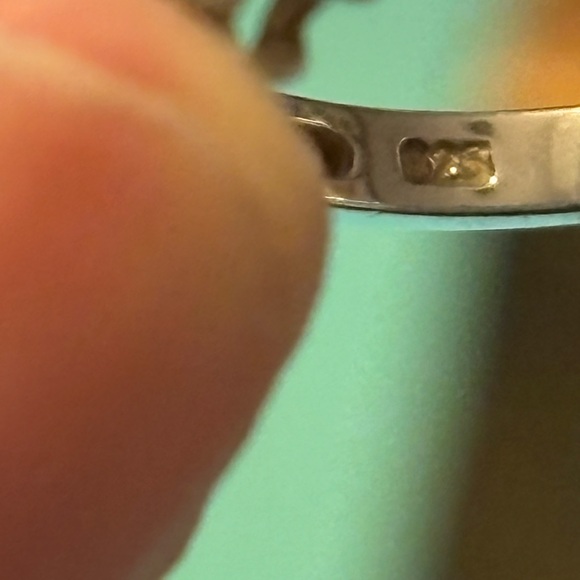 Genuine Sapphire Gemstone Ring - Picture 6 of 6